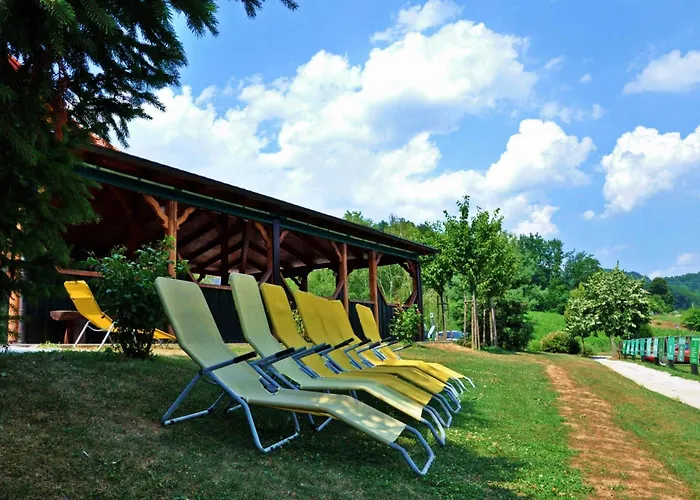 ホテル Natura Amon ポドチェトルテク